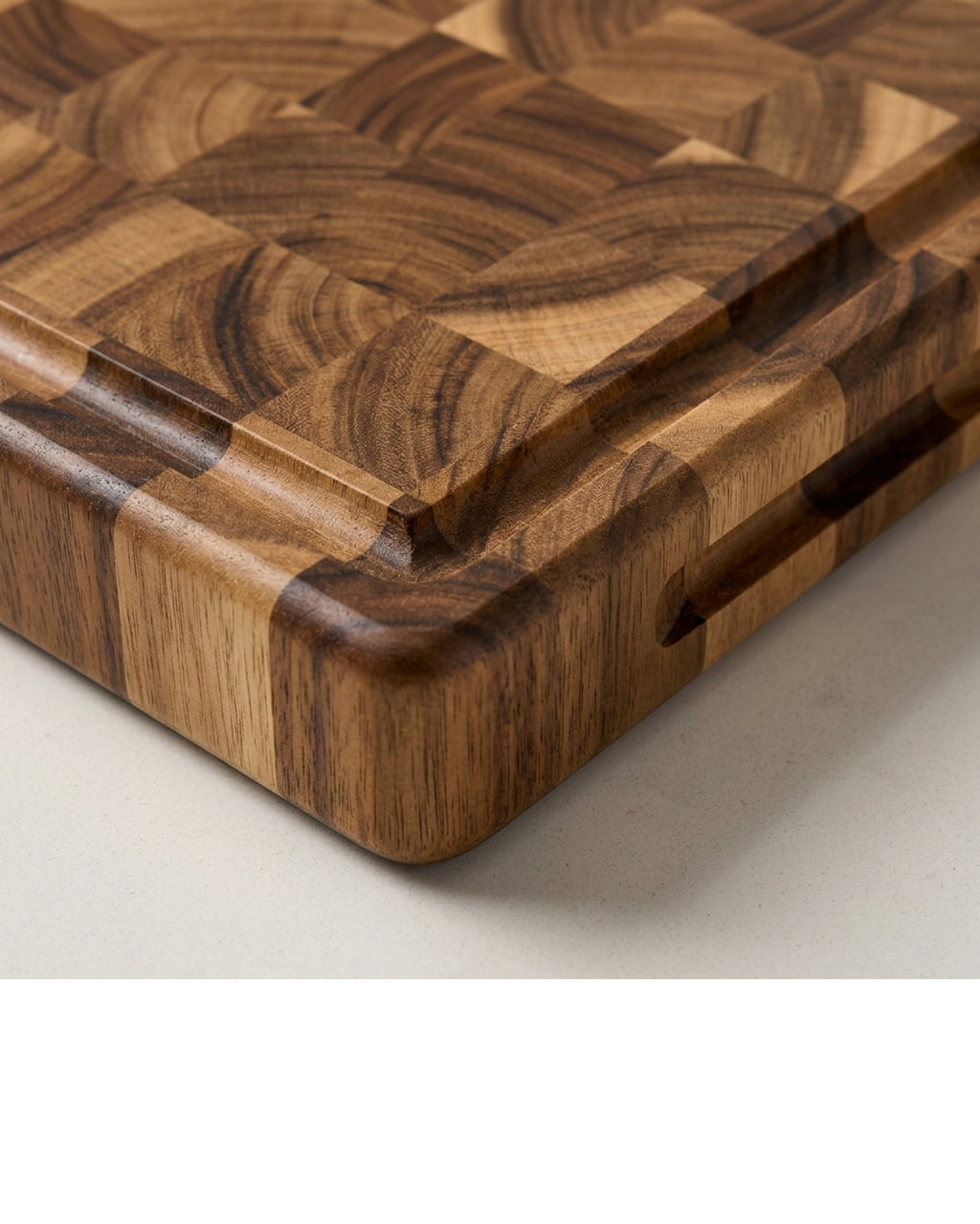 Kivzo End-Grain Acacia Cutting Board 16 x 11 Inch with Juice Groove - Detail view