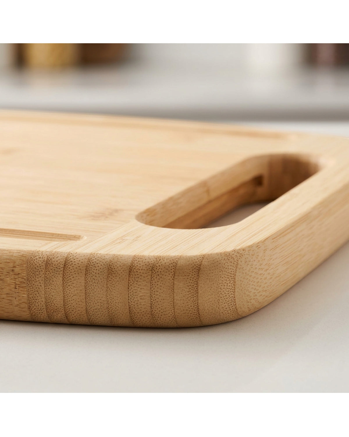 Kivzo Reversible Bamboo Cutting Board 18 x 12 Inch with Handle Slot - Detail view